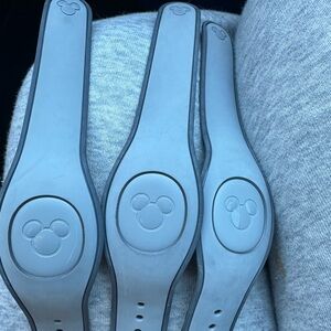 Lot of 3 Disney Parks MagicBand in a solid slate gray color.